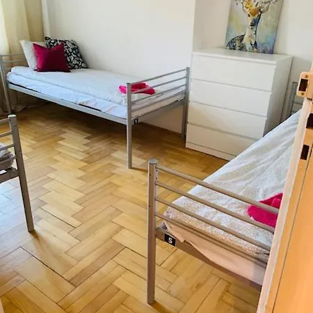 Baltic Rooms Legionow Gdynia 6 Pokoi Wspolna Lazienka * 格丁尼亚