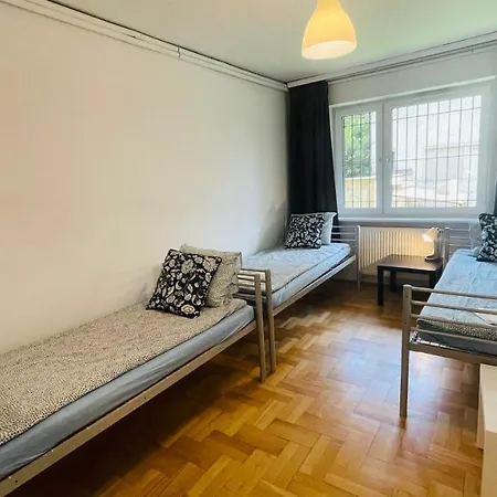 Baltic Rooms Legionow Gdynia 6 Pokoi Wspolna Lazienka